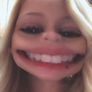 Meet your Posher, Rebecca